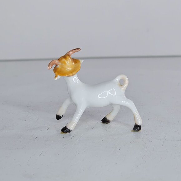 Freeman McFarlin George Good Goat Figurine Wearing Hat Miniature Figurine - Picture 4 of 8